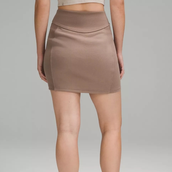 Lululemon Scuba High Rise Mini Skirt NWT Size Small (TPTC) LW8ALSS - Picture 2 of 16
